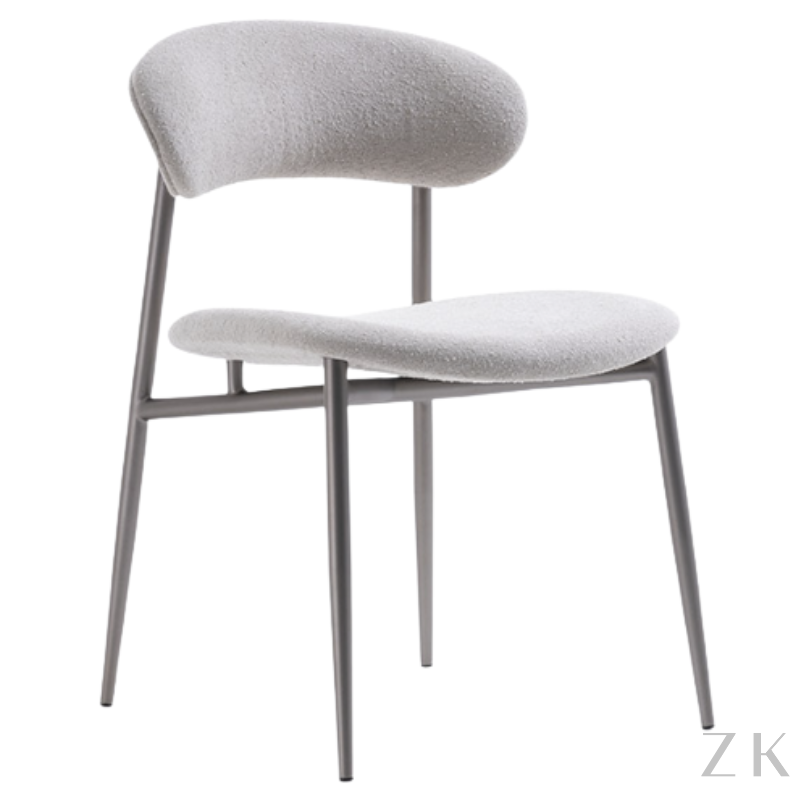 CADEIRA COM ENCOSTO CURVO | DESIGNER LORENZO RAZZERA